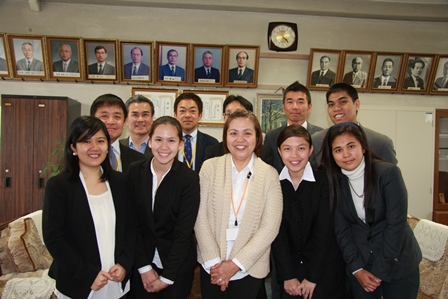 Meg de Castro, Aya Casim, Dr. Amelia Fajardo, Apple Dungao, Angelica Pinon, Alfonso Inocencio, and faculty from Ehime University Attached Junior High School